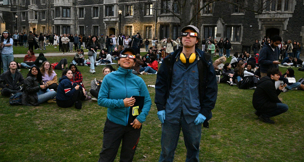 Eclipse on the Vic quad.